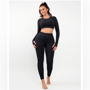 ❤️Cosmolle AirWear Long Sleeve & High-Waist Legging Set Black Size M❤️